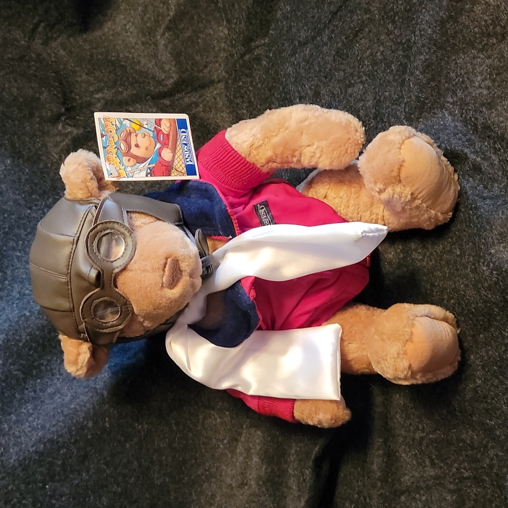 Lands end pilot bear by Gund 1997 edition